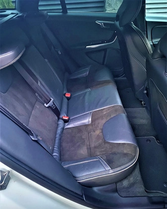Volvo V60 cena 103300 przebieg: 67450, rok produkcji 2017 z Nowogród Bobrzański małe 781